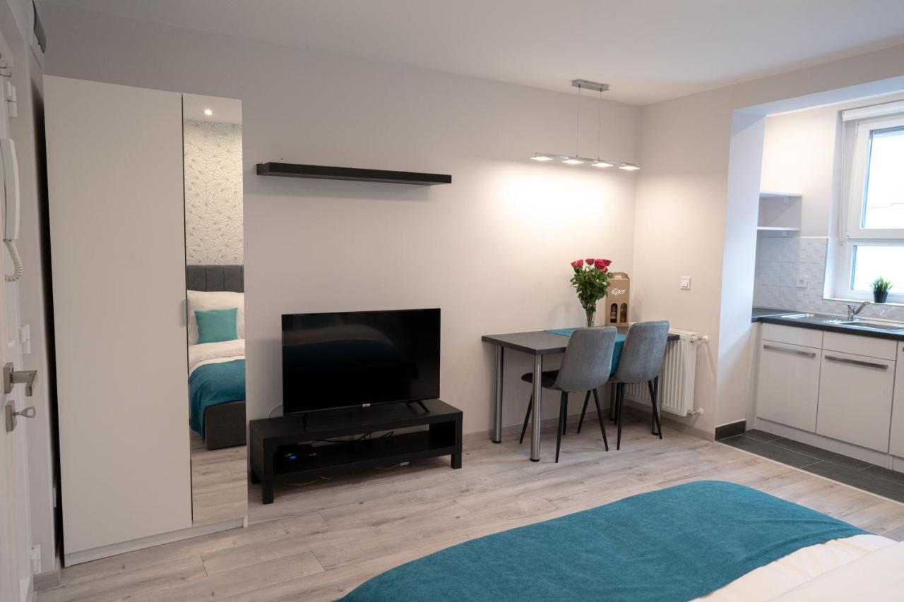 Var Apartman Eger Bagian luar foto